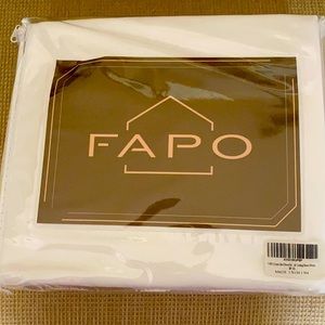 Queen bed set white very soft